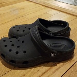 Boys crocs black